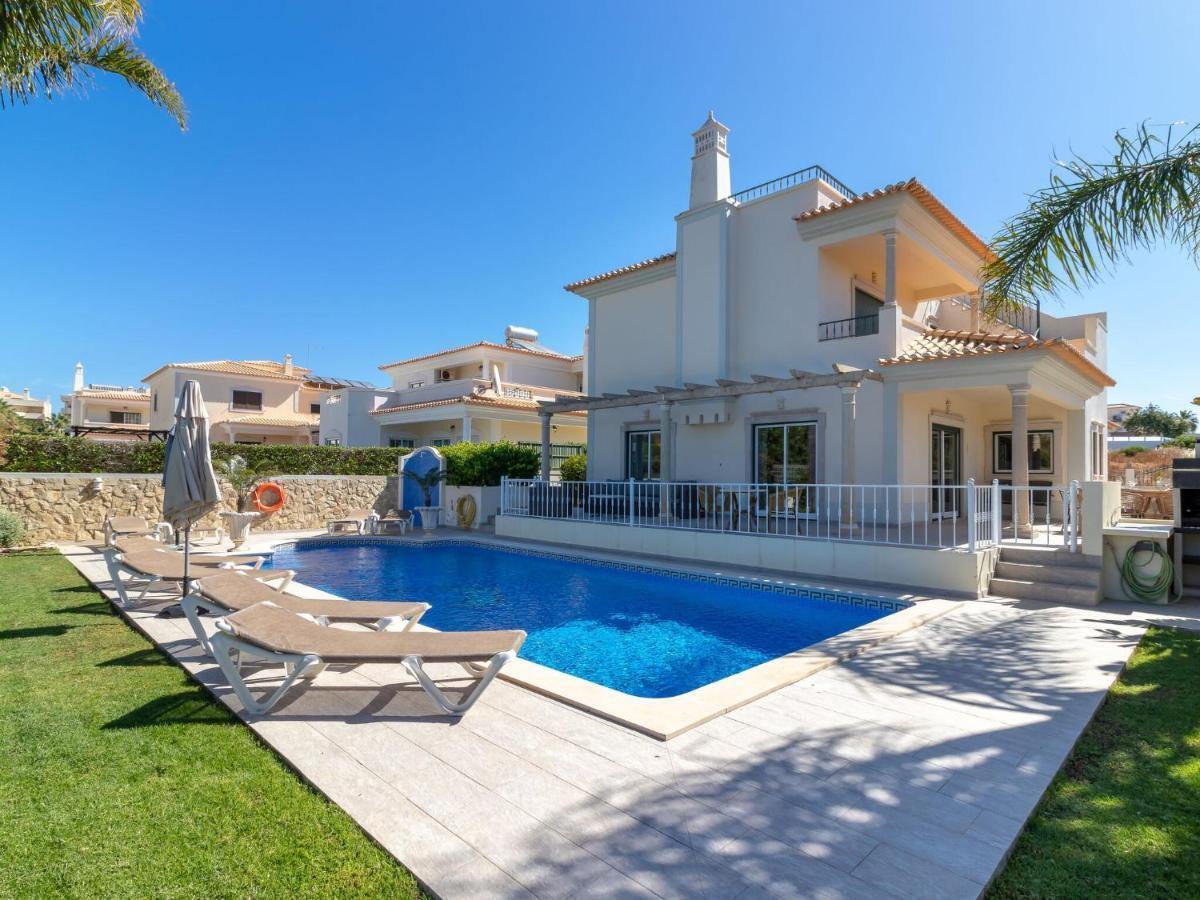 Luxury Villa In Albufeira With Heated Private Pool Bagian luar foto