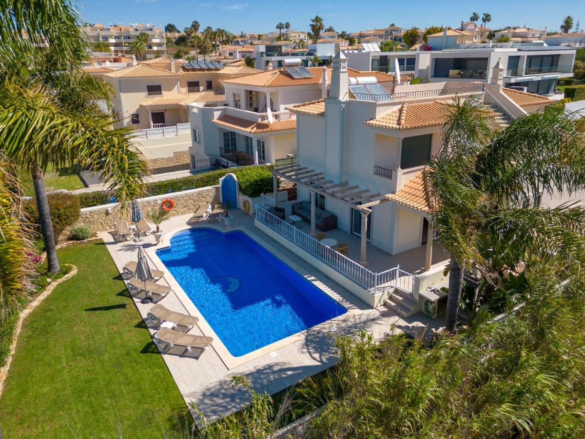 Luxury Villa In Albufeira With Heated Private Pool Bagian luar foto